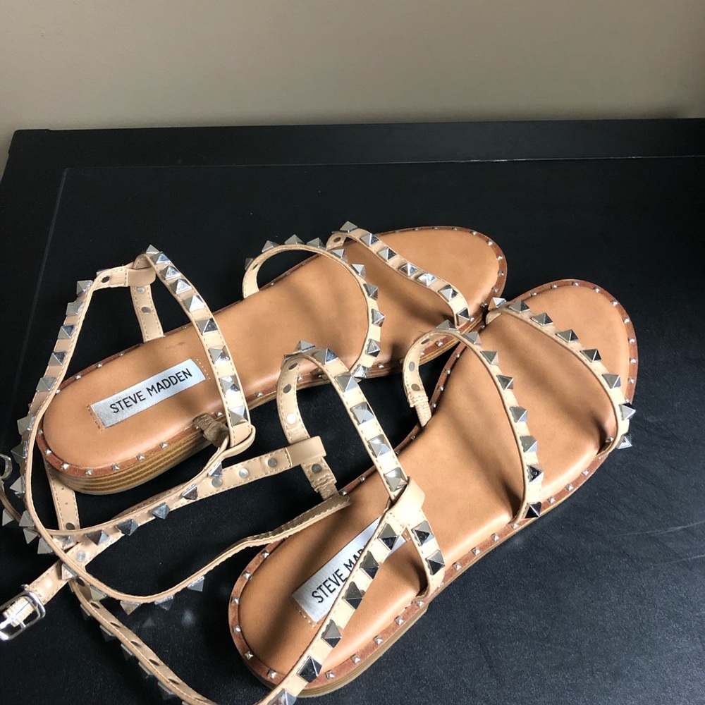 Steve Madden Travel Sandal Tan studded gladiator